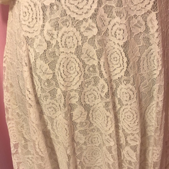 White Lace Overlay Bell Sleeve Sleeve Dress - Picture 4 of 6